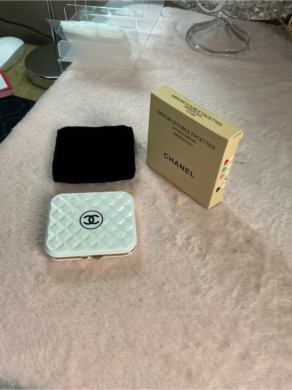Chanel Beauty White Quilted Double-Sided Mirror Box Pouch Not a GWP